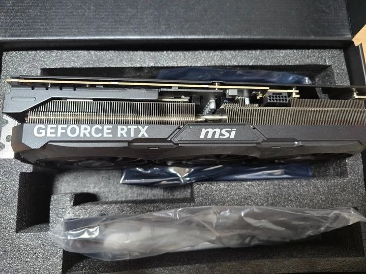 RTX 4070 Ti SUPER 16G GAMING X SLIM - 안심되는 중고거래