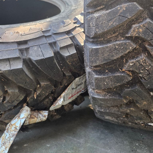 38x15.50R18LT 미사용 38인치 타이어 18인치휠용 이미지