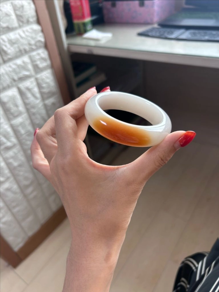 천연옥팔찌 악세사리 이미지