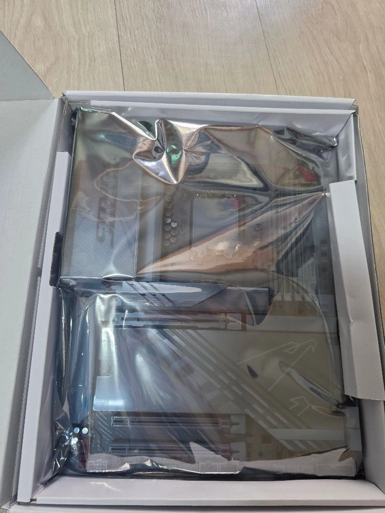 안전거래 Z890 AORUS PRO ICE 풀박스 이미지