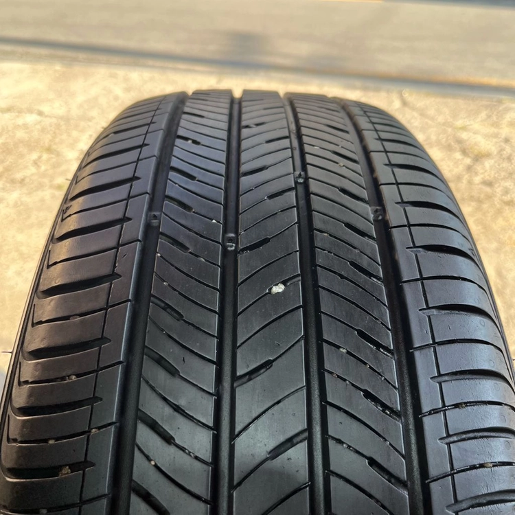 215/55R17 금호타이어 솔루스 TA31+ - 안심되는 중고거래
