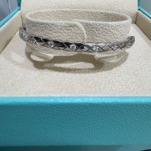샤넬 코코크러쉬 뱅글 18k 랩다이아 이미지