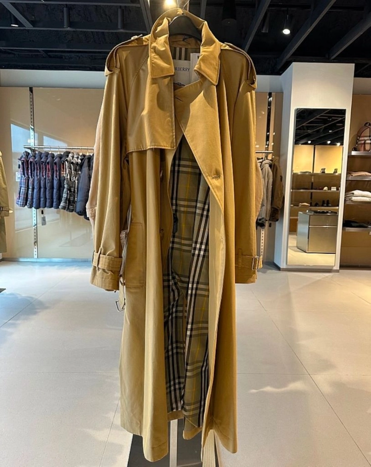 정품.버버리 트렌치코트 이미지