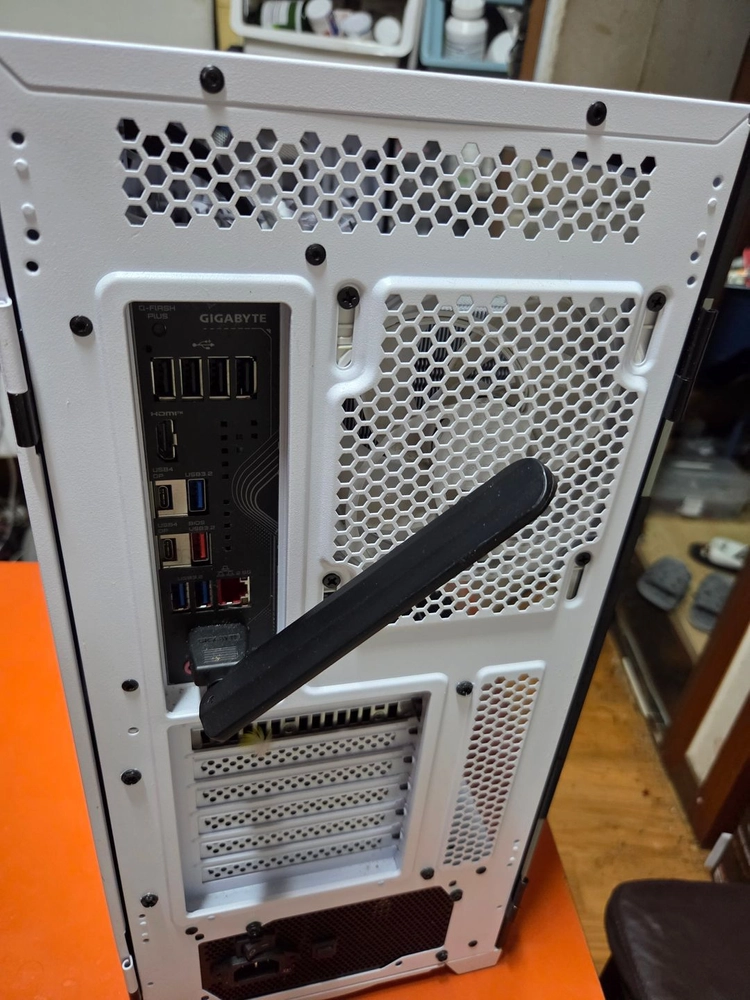PC 본체 9700X 팝니다 이미지