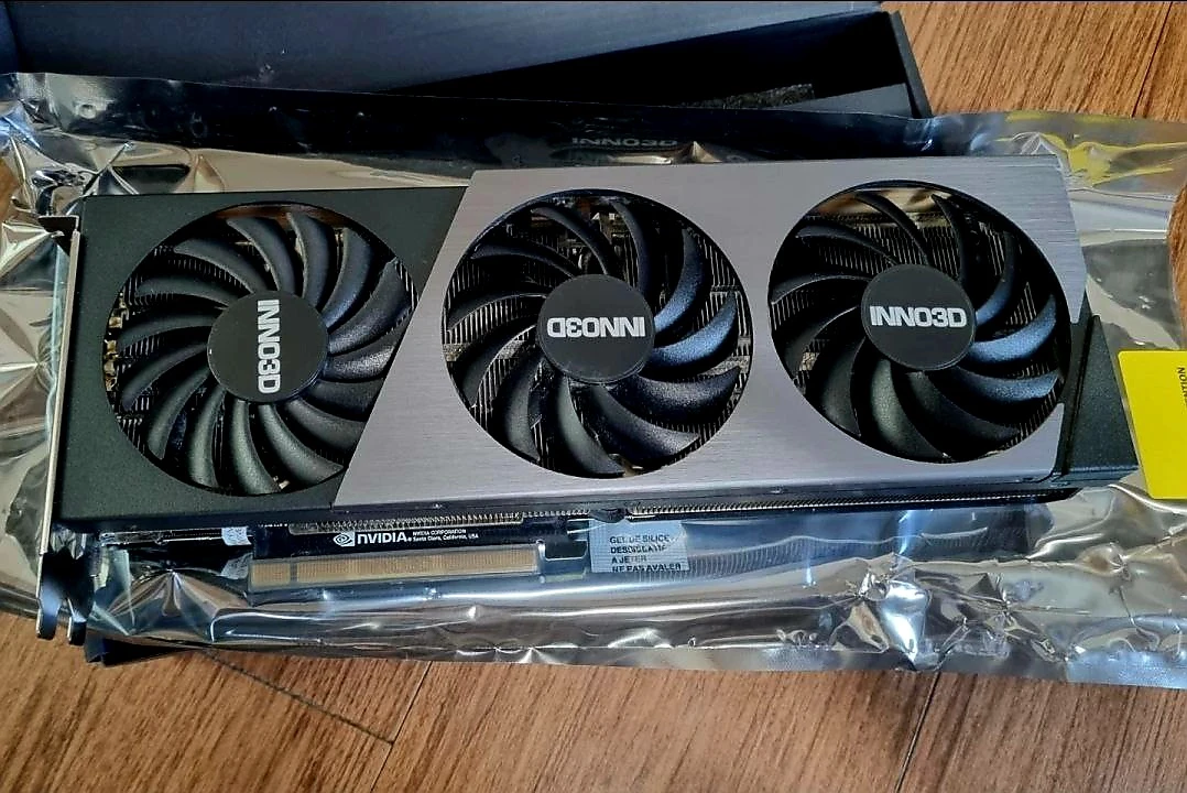 INNO3D RTX 4070TI OC 12GB - 안심되는 중고거래