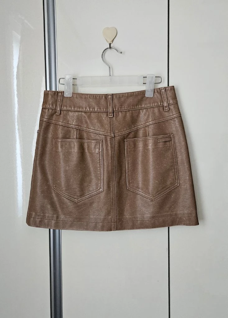 한섬 시스템 에코레더 스커트 23fw 이미지