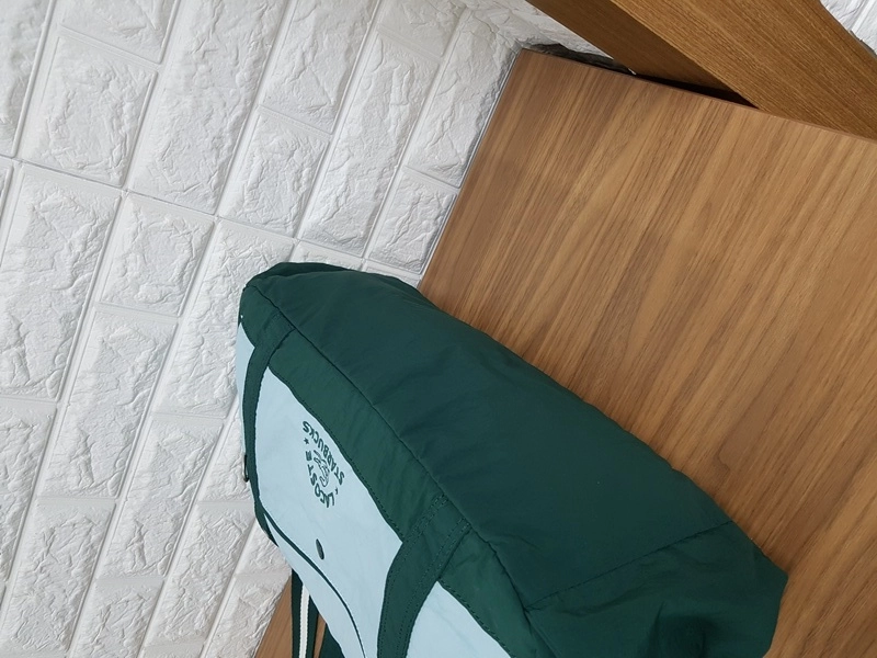 스타벅스 라코스테 멀티플백 그린 한정판 보스턴백 이미지