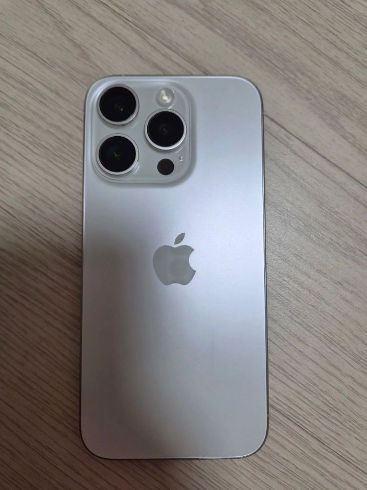 아이폰15프로 화이트 티타늄 256gb 이미지
