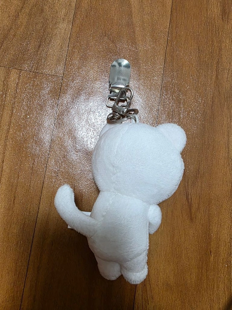 흰색 고양이 물고기 봉제인형 키링 이미지