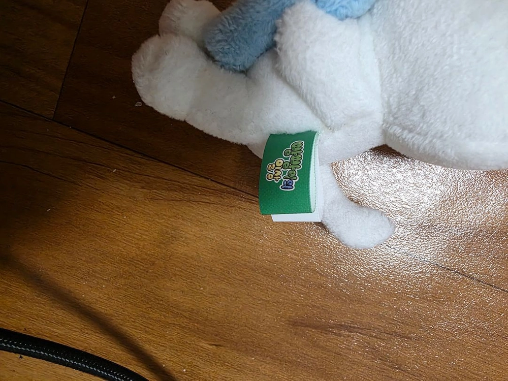 흰색 고양이 물고기 봉제인형 키링 이미지