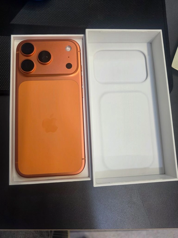 아이폰 17 프로 오렌지 256GB 이미지