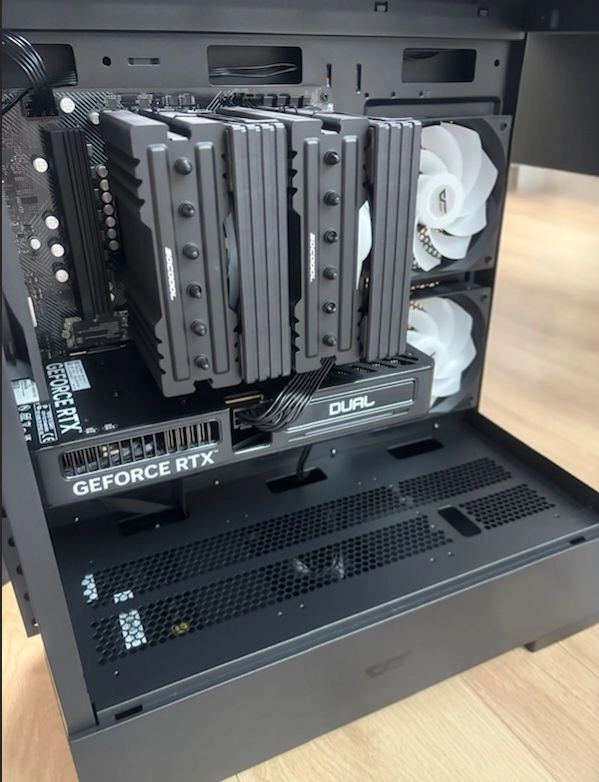 (새상품) 7800X3D RTX5060Ti 게이밍 컴퓨터 본체 이미지