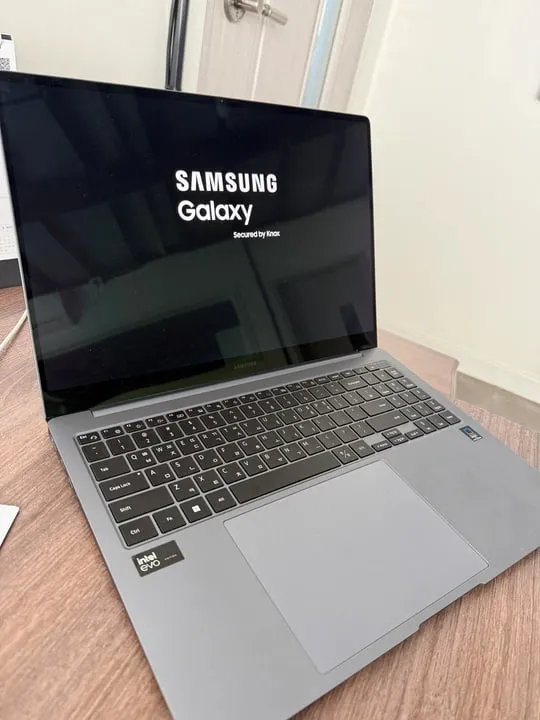 갤럭시북4 프로 NT960XGK-KP71G RA M 32GB 512G - 안심되는 중고거래