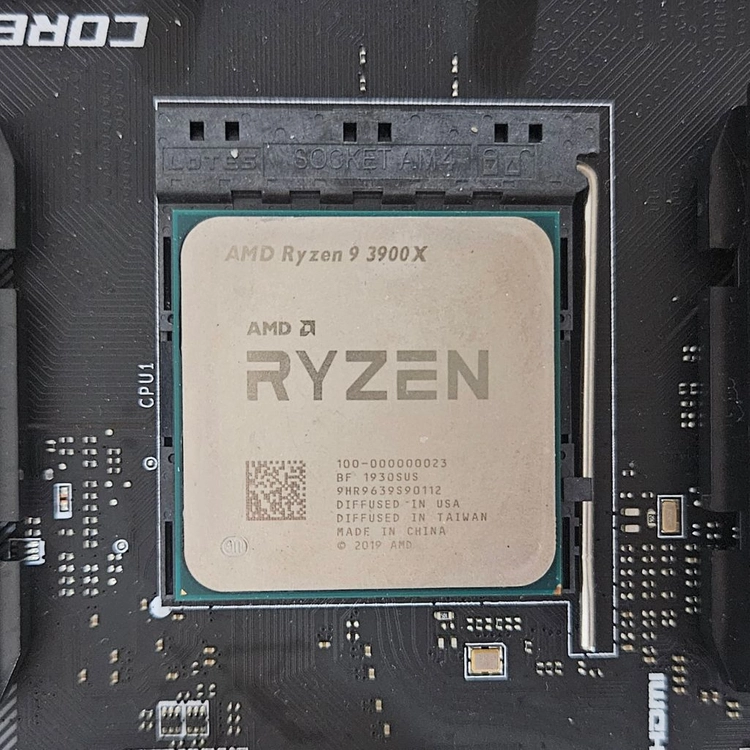 라이젠9-3900X + MSI B450 토마호크 이미지