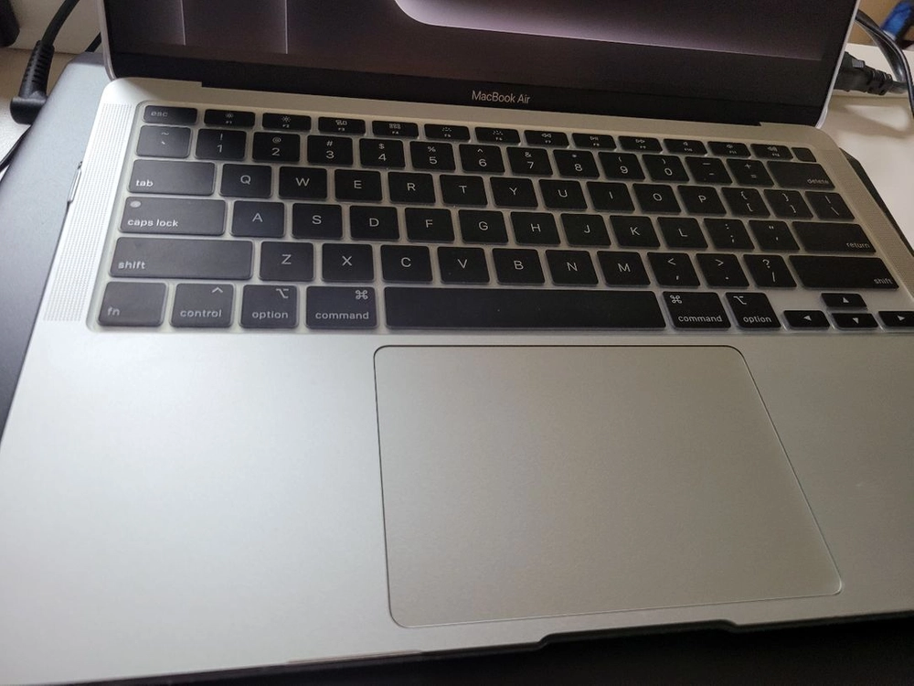 맥북 Apple MacBook Air M1 13인치. 8램/512GB (배터리94) + 매직마우스 이미지