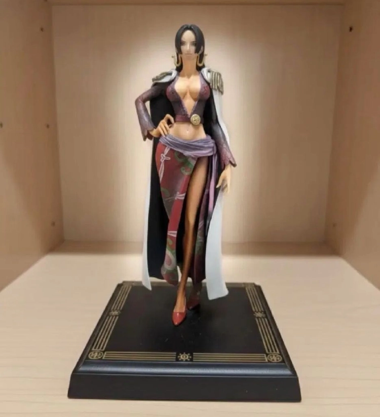 원피스 보아핸콕 피규어 판매합니다 이미지