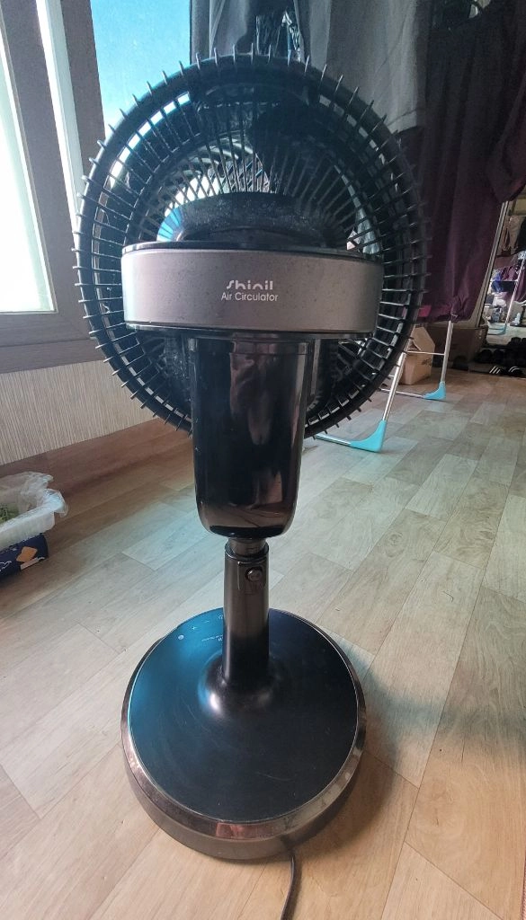 선풍기 별로안쓴 신일 에어 서큘레이터 SIF-HM20JS 블랙 리모컨 포함팝니다. 이미지