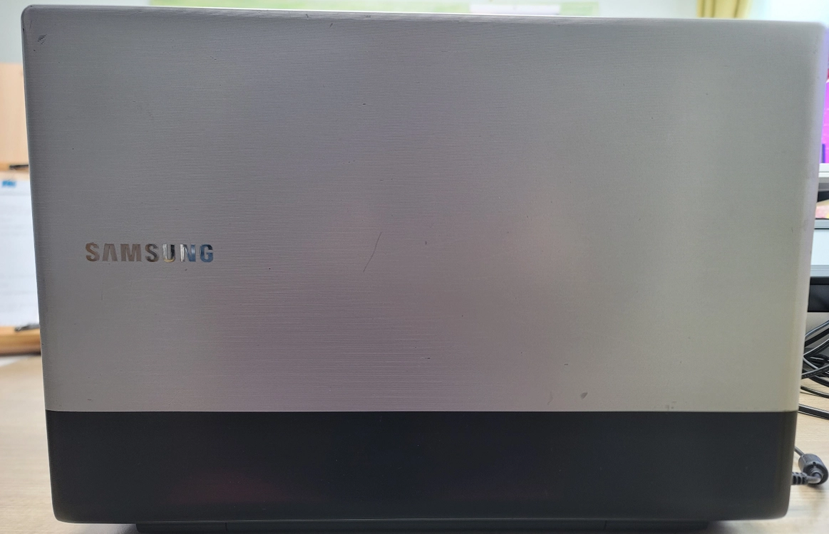삼성 SENS RV520 구형 노트북 / RAM 8GB / SSD 256GB - 안심되는 중고거래