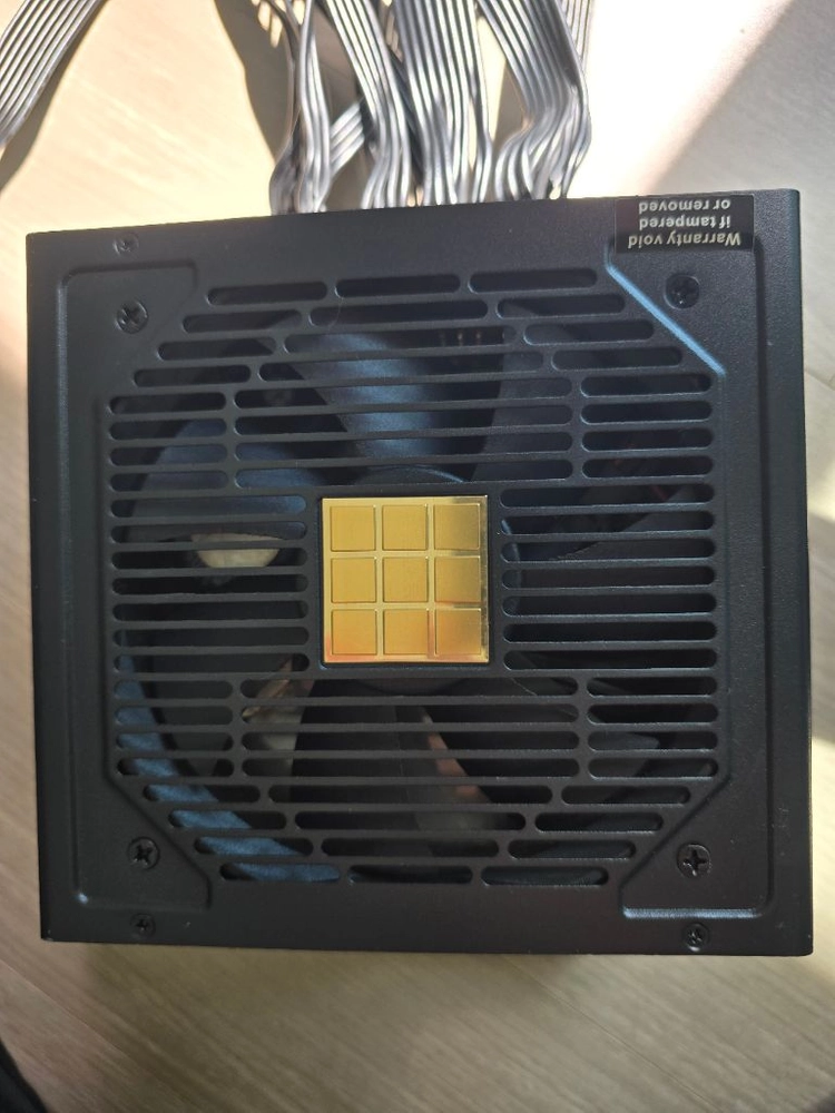 마이크로닉스 1050w 풀모듈러 이미지