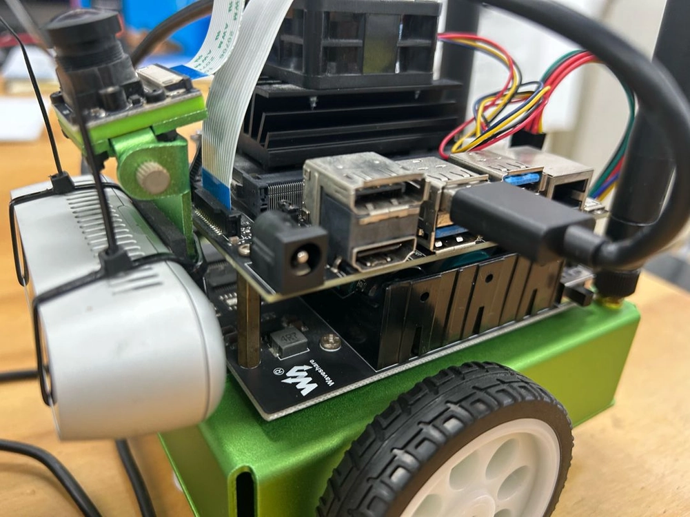 Jetson nano 4GB, Jetbot waveshare AI kit 이미지