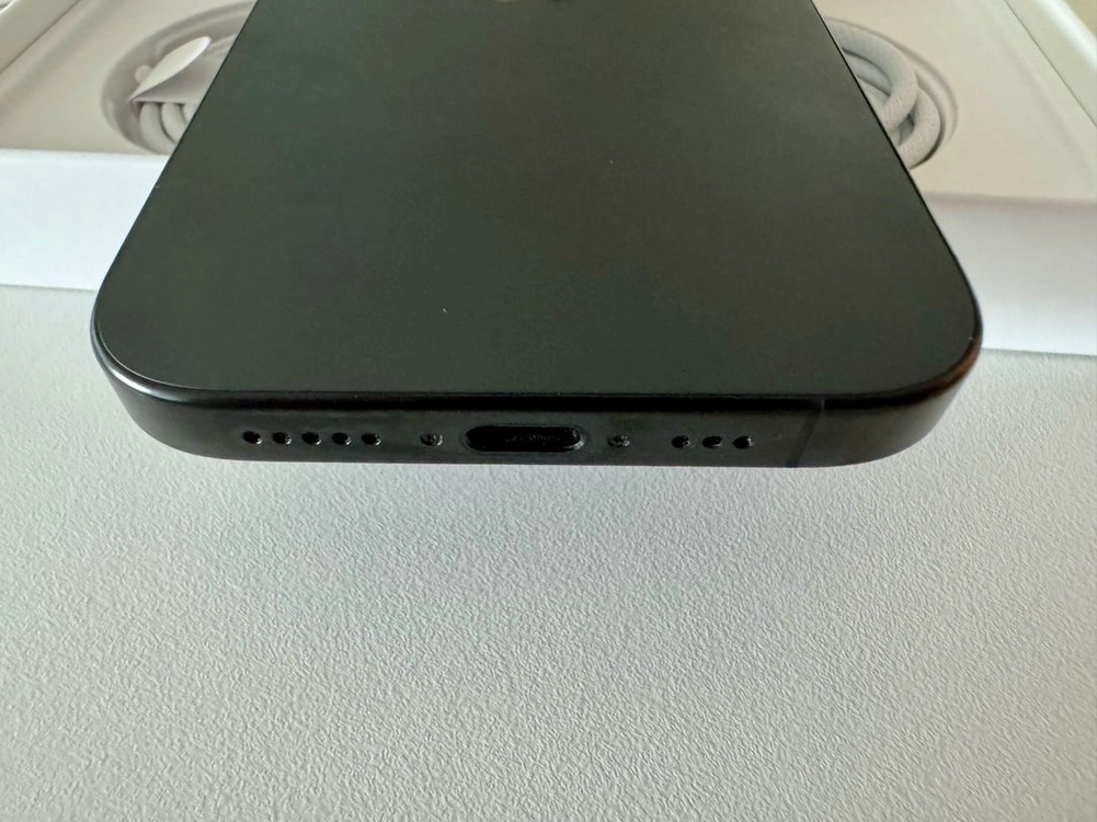 아이폰 16프로 256GB 블랙 자급제 이미지