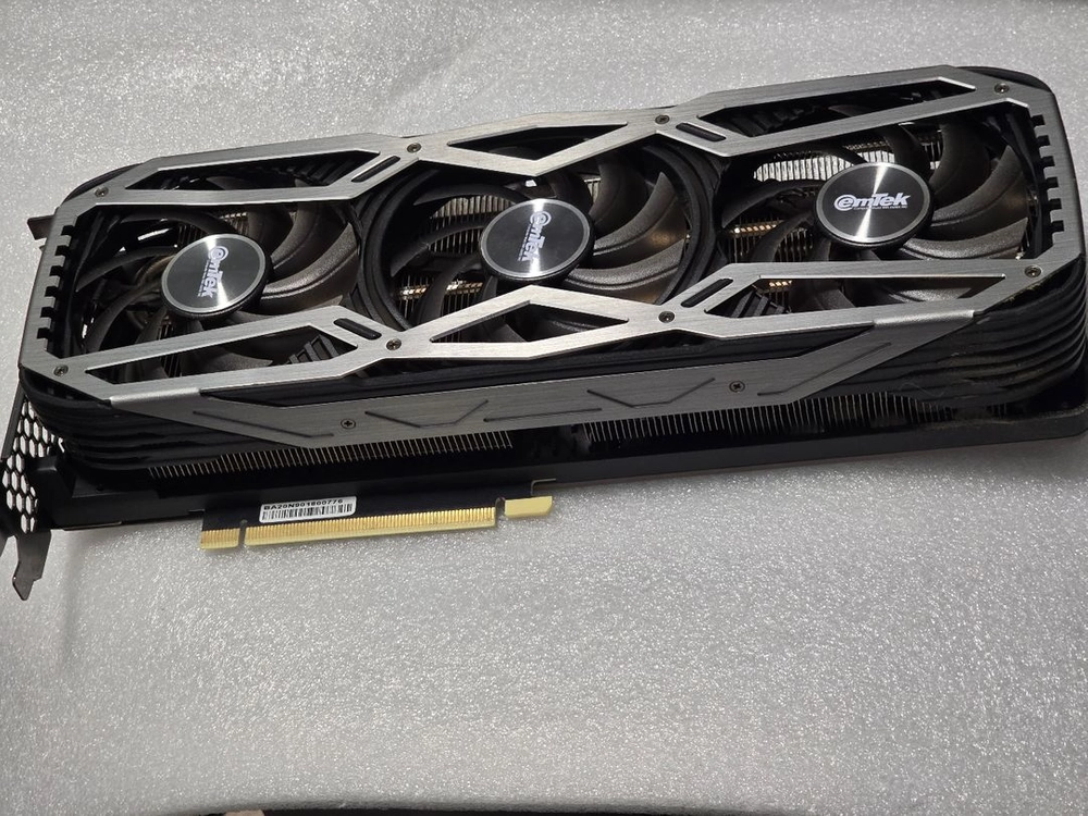 이엠텍 RTX3060TI 블랙에디션 이미지