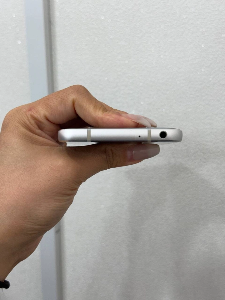 LG G6 플레티넘 64GB Y1946 이미지