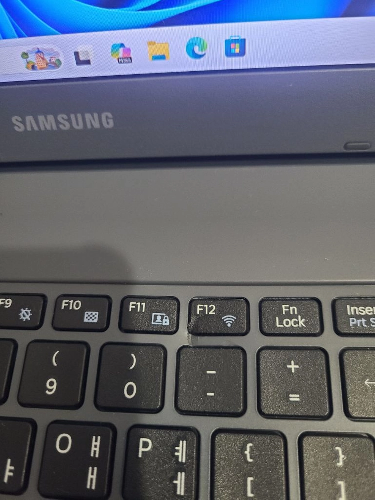 삼성 노트북5 i7 8세대 / RAM 8GB / SSD 256GB / 15.6인치 이미지
