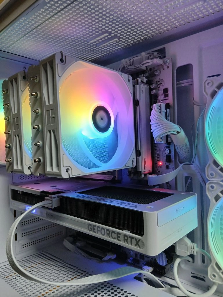 컴퓨터 (9600X + 5060Ti) 96X58 부울경 이미지