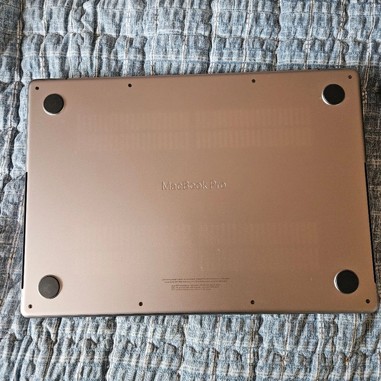 맥북 m1 pro 14인치 스페이스그레이 + 충전기, 노트북 가방 이미지