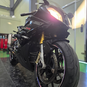 특가)bmw s1000rr 16년 5만 아크라 풀배기 최저가 판매합니다 이미지