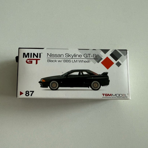 MINI GT 닛산 스카이라인 블랙 미니카 미니지티 핫휠 이미지