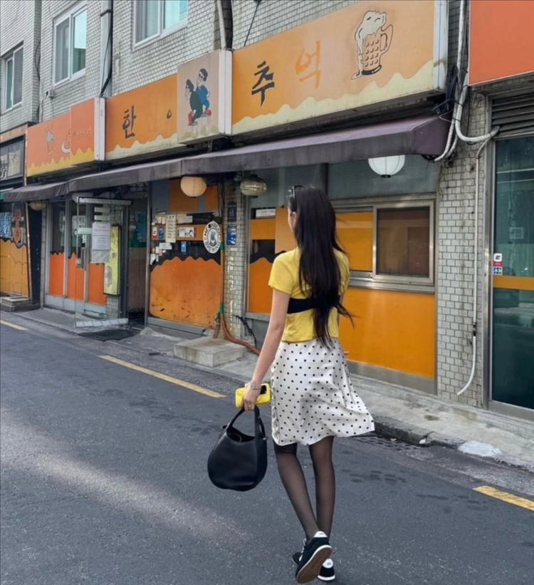새상품) 알로요가 alo 선셋 스니커즈 블랙 7.5W 이미지
