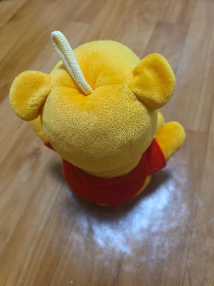 곰돌이푸 빨간티(가슴글씨) 봉제인형 이미지