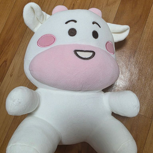 하얀 소 캐릭터 봉제인형 이미지
