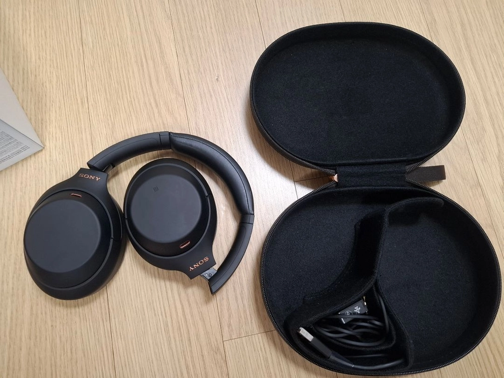 소니 헤드폰 WH-1000XM4 A급 이미지