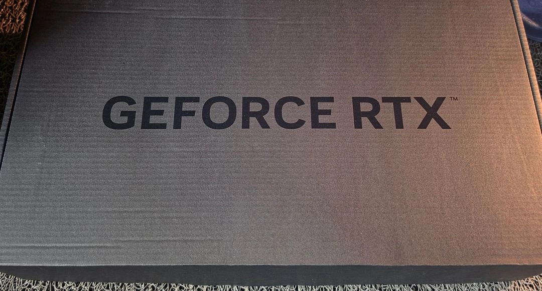 갤럭시 RTX5080 EX GAMER white OC D7 16GB 미개봉 판매 - 안심되는 중고거래