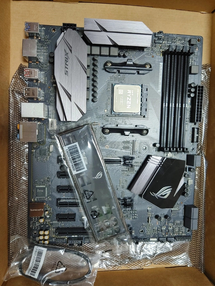라이젠 5700X ASUS STRIX B350 (리퍼신품) - 안심되는 중고거래