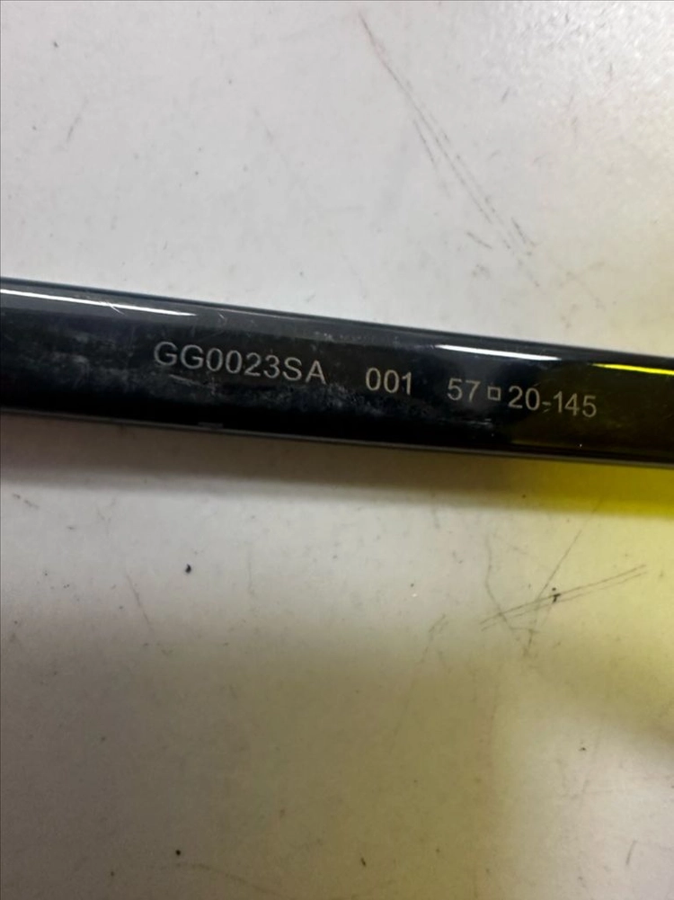 구찌 GG0023SA 001 정품 블랙 골드 노란색 틴트 렌즈 선글라스 오른쪽 다리 상태 안좋음 팝니다 이미지
