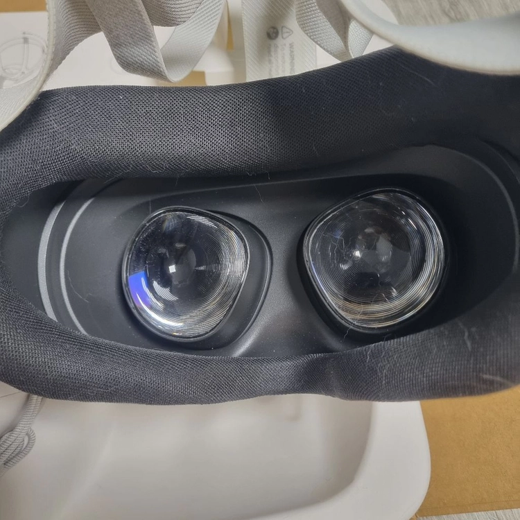 가격인하 민트급 메타퀘스트 3s VR 256GB 5회 미만 사용 이미지