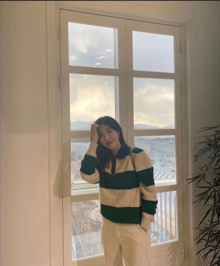 자라 (ZARA) 다비치 이해리 스트라이프 니트 폴로셔츠 L 새재품 이미지