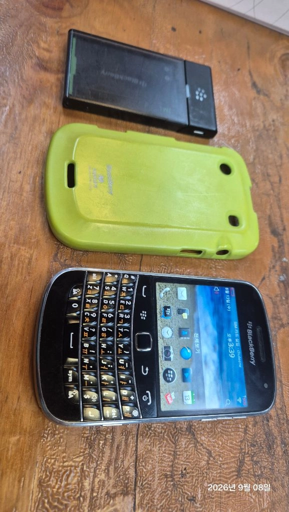 블랙베리 Bold 9900 중고 판매합니다 이미지