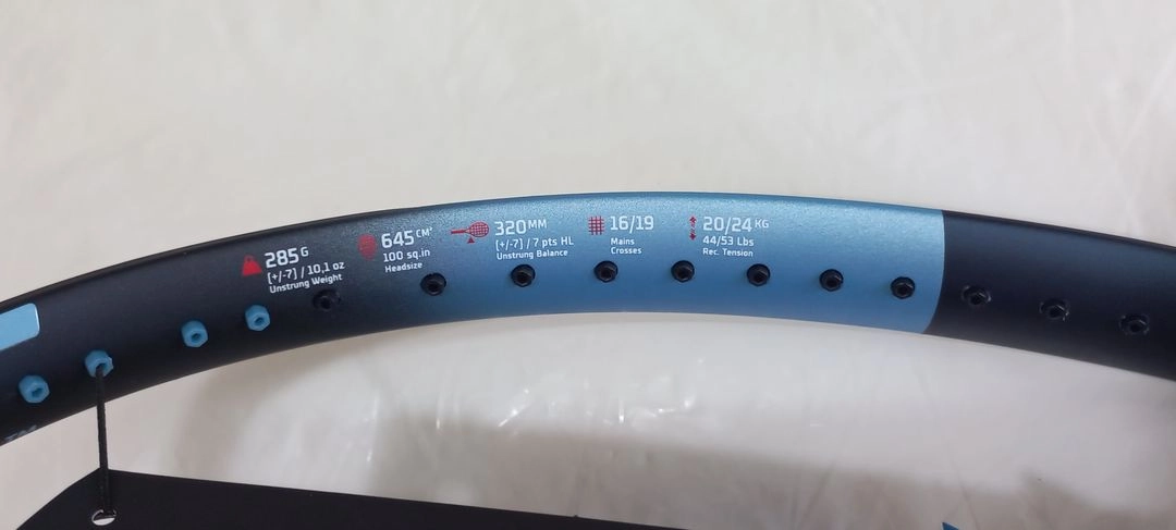 테니스라켓 바볼랏 2025 퓨어드라이브팀 (285g) 이미지