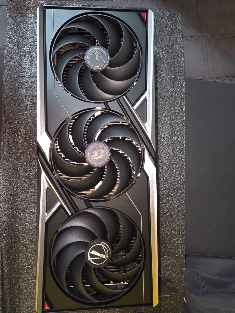 RTX 5070 불칸 그래픽 카드 판매 - 안심되는 중고거래