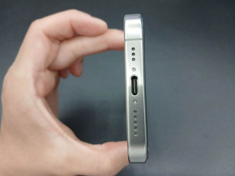 아이폰 15프로 내추럴 티타늄 256GB 판매합니다 이미지