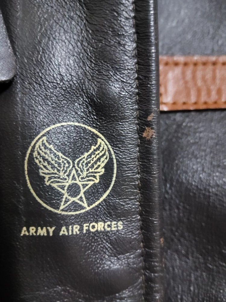 US AUTHENTIC MFG A-2 가죽자켓 42사이즈 이미지