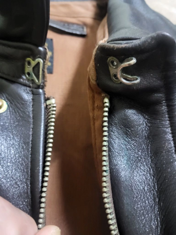 US AUTHENTIC MFG A-2 가죽자켓 42사이즈 이미지
