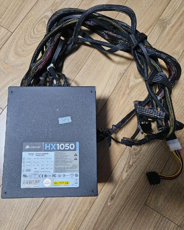 커세어 1000W 파워서플라이 - 안심되는 중고거래