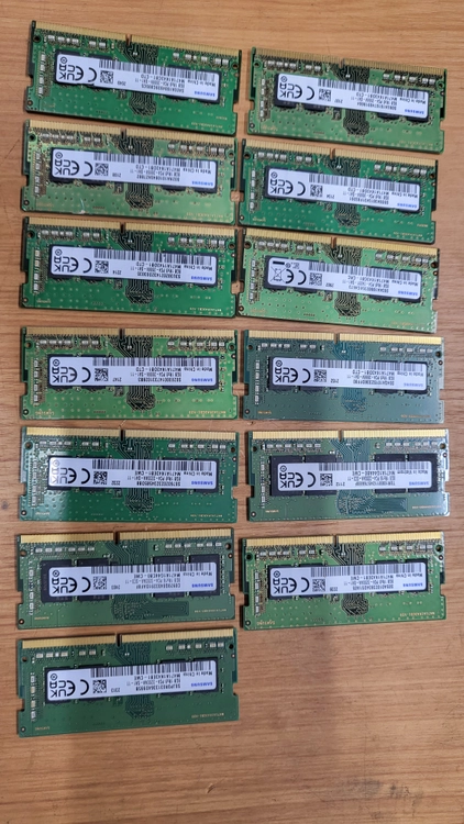 노트북 램 DDR4 16G. 8G 방출합니다. - 안심되는 중고거래