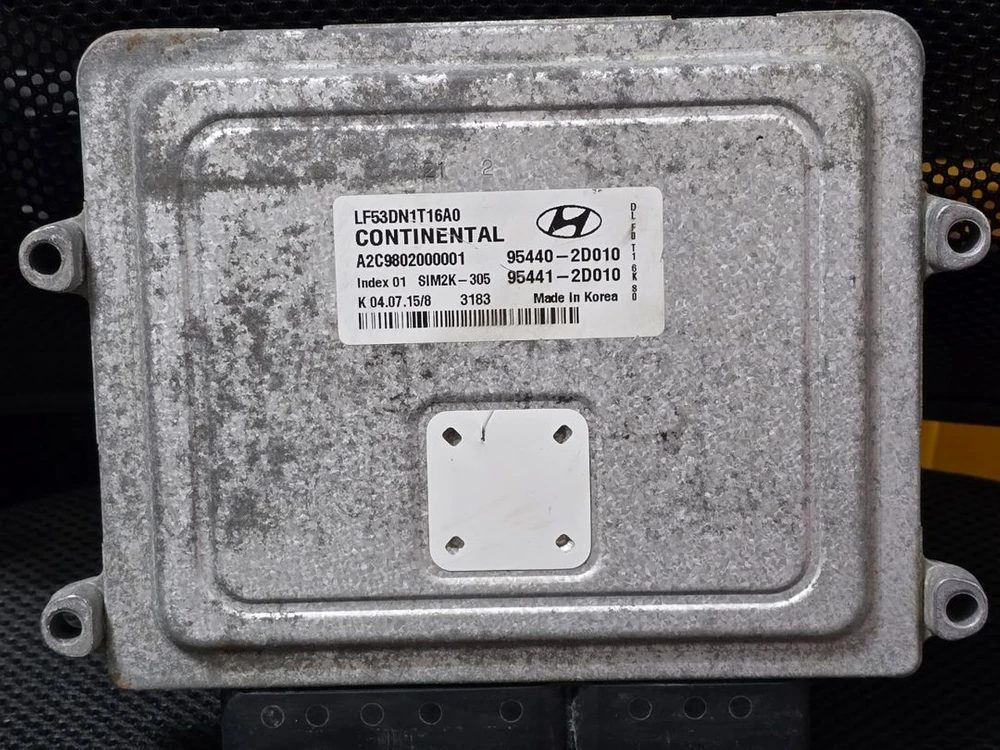 (중고) LF쏘나타 중고 TCU 95440-2D010 TD2 / 95441-2D010 / 954412D010 / 9 이미지